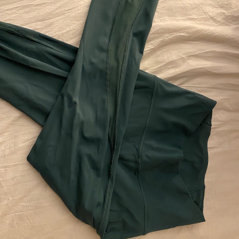 Good condition “green smoke” Lulu lemon leggings